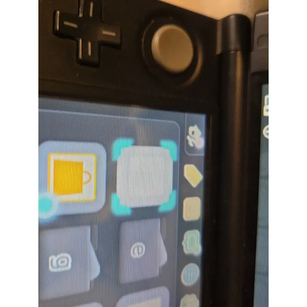 Nintendo 3DS XL Blue With Charger and Hard CASE